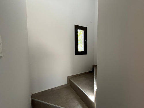 Duplex En Housing Con Seguridad - 3 Dorm 3 Baños - Villa Belgrano