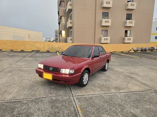Nissan Sentra 1.6 B13 Lujo
