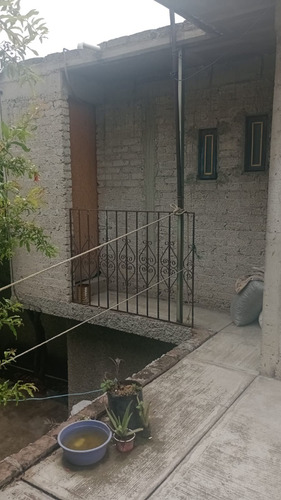 Casa En Venta Con 4 Departamentos Independientes 253m2, Col. San Miguel Xico, Edo Méx.