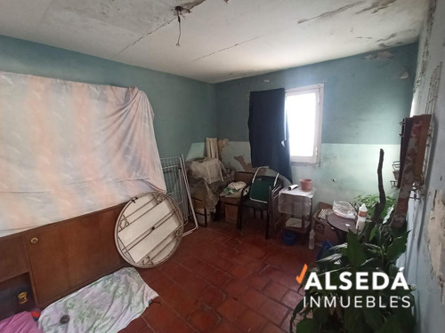 Imagen 8 de 11 de Cerrito 3818 - Casa Pasillo - Centro Oeste