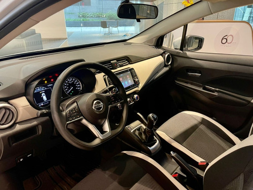 Imagen 9 de 10 de Nissan Versa Advance Tm 2021