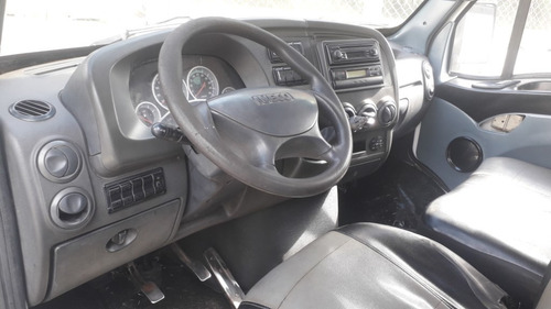 Imagen 6 de 13 de Iveco 6012 Plataforma