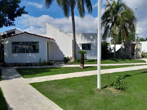 Vendo Preciosas Villas De 2 Niveles A 2 Minutos De La Playa En Juan Dolió, República Dominicana