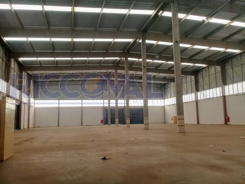 Imagem 2 de 10 de Galpão Para Aluguel, 3840.0m² - 3550