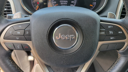 Jeep Grand Cherokee 5.7 Limited Lujo 4x4 At