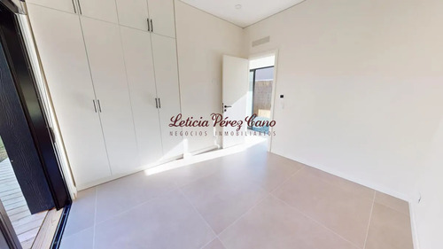 Venta Casa 3 Dormitorios En El Golf, Punta Del Este