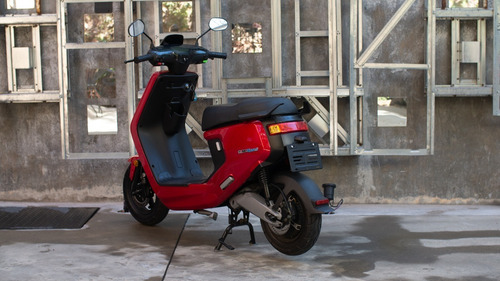 Imagen 7 de 15 de Moto Electrica Scooter Nuuv M+ Sport Bosch Litio Panasonic