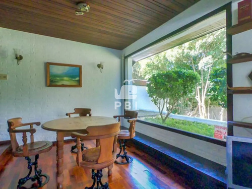 Casa En Solana 6 Dormitorios - Ref : Pbi1814