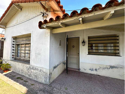 Chalet En Venta En Quilmes Oeste