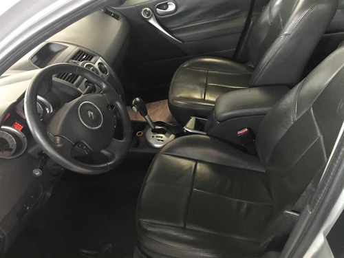 Imagem 6 de 9 de Renault Mégane 2.0 Dynamique Sedan 16v Gasolina 4p