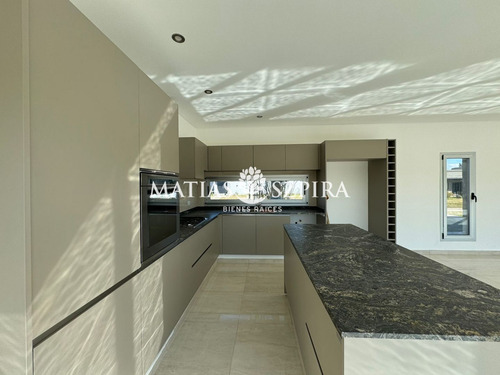 Casa En Venta Comarcas Santa Irene