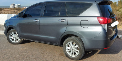 Toyota Innova Srv
