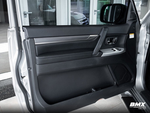 Imagem 16 de 24 de Mitsubishi Pajero Full 3.2 Hpe 4x4 16v Diesel 2p Automátic