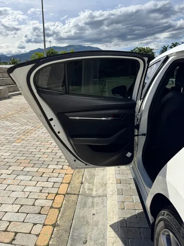 Mazda 3 2.0 Touring