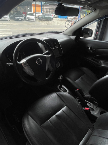 Nissan Versa 1.6 16v Sl Unique Aut. 4p