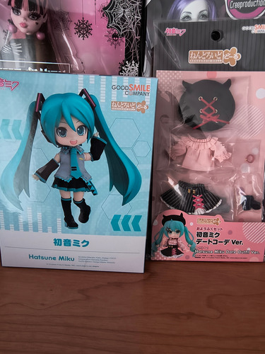 Hatsune Miku Original Nendoroid Doll Figma Outfit Set De 4 (Usado)