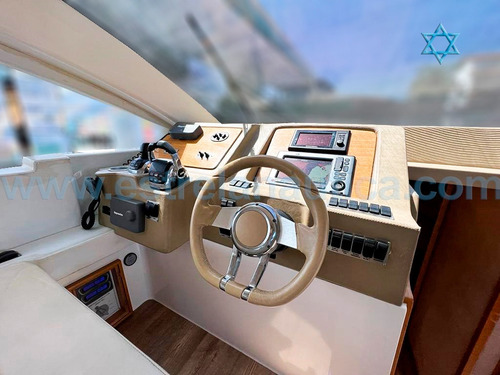 Imagem 5 de 10 de Lancha Phantom 500 F Barco Iate N Ferreti Azimut Focker Nhd