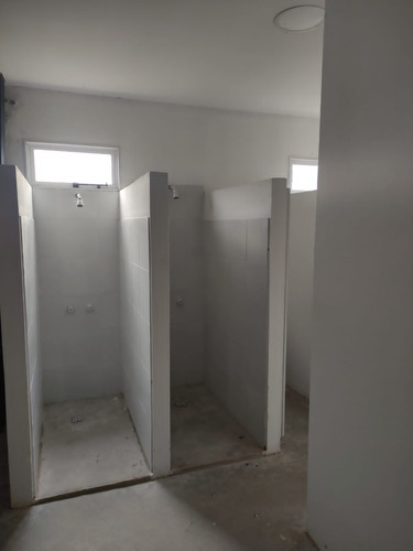 Galpon 2500 M² En Alquiler Parque Industrial Moreno