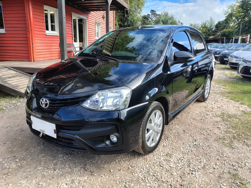 Toyota Etios 1.5 XLS 6MT 5P