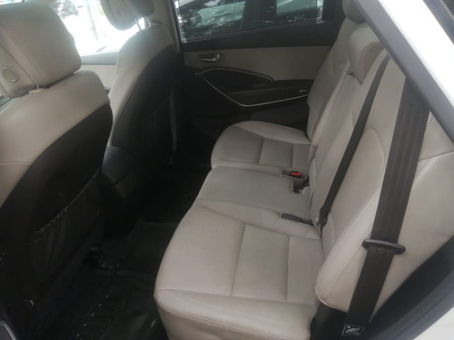 Imagen 10 de 15 de Hyundai Santa Fe 2018 3.3 Limited Tech At