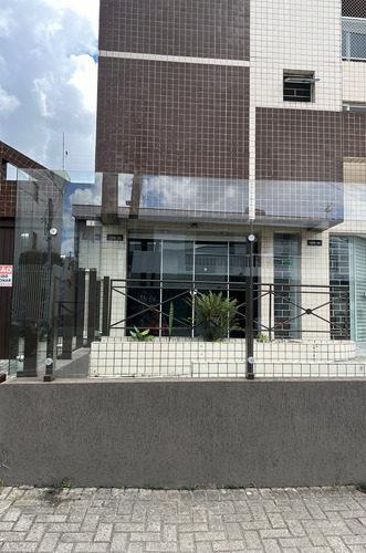 Oportunidade: Loja Em Local Seguro E Com Clientela P/ Serviço (ex: Manicure/estética/escritório)