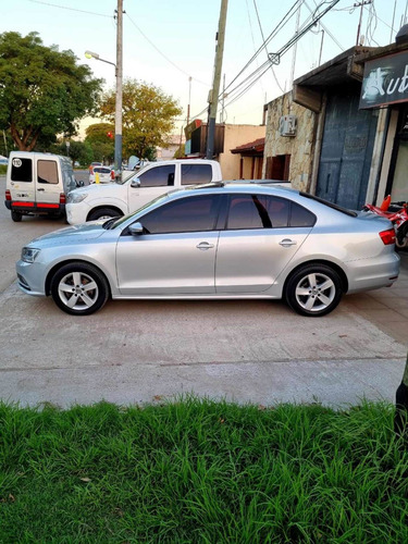 Volkswagen Vento 2.5 Advance Plus 170cv 2015