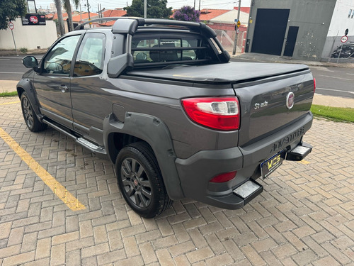 Fiat Strada 1.8 16v Adventure Cab. Dupla Flex 3p
