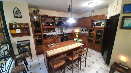Se Vende Hermoso Th En La Urb Bello Campo Ve02-1391zn-yabi