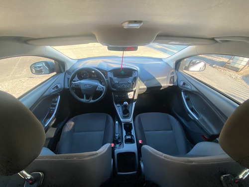 Imagen 9 de 15 de Ford Focus 5p 1.6l N Mt S