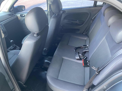 Imagen 12 de 21 de Volkswagen Gol Trend 2019 1.6 Trendline 101cv