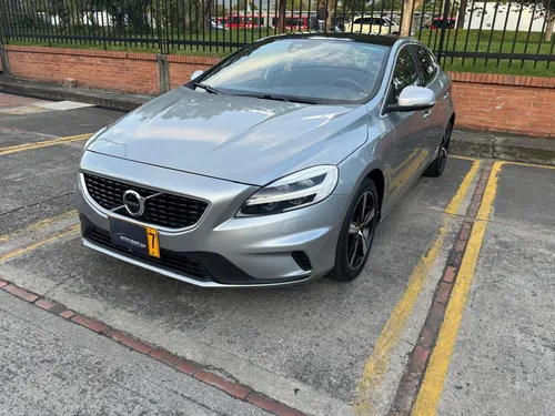 Volvo V40 2.0 T4 Drive-e R-design