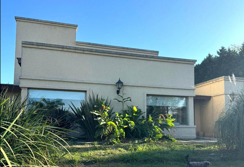 Casa En Venta En Chacras Del Ocho Al Lado De Pilará
