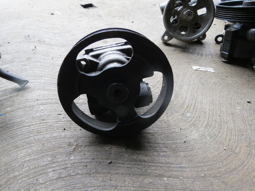Bomba Direccion Hidráulica Nissan B13 B14
