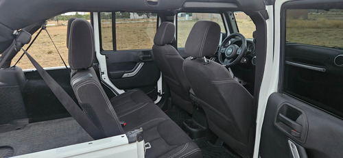 Jeep Wrangler 3.6 Unlimited Sahara V6 4x4 At