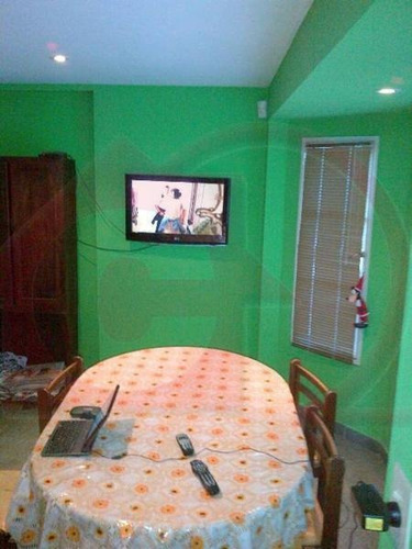 Gran Chalet 2 Plantas En Zona Residencial