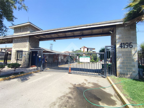 Casa En Venta De 3 Dorm. En Puente Alto