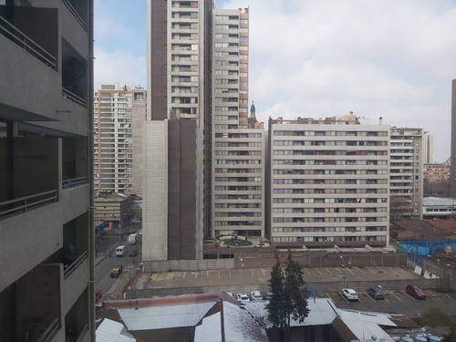 Buen Departamento Cercano Metro Unversidad De Chile