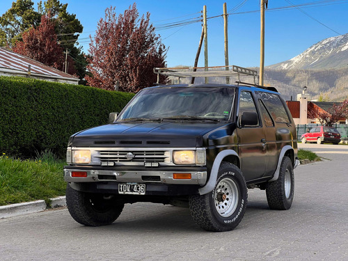 Nissan Pathfinder 2.4 4x4