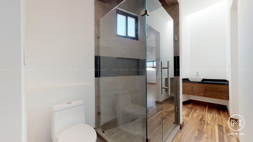 Imagen 21 de 27 de Casa En Venta En Bosques Del Valle V Con Recamara En Planta
