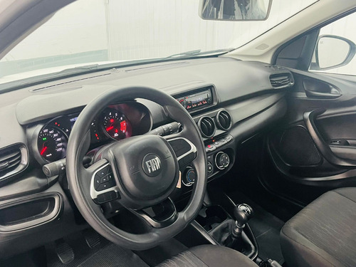 Fiat Cronos 1.3 Drive Flex 4p