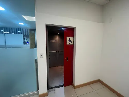 Locales En Arriendo Centro 90-72734