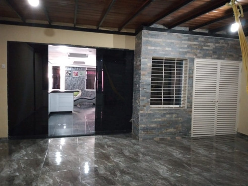 Imagen 9 de 22 de Marisol Castro Vende Townhouse En Sabana Del Medio | San Diego | Carabobo | Res. San Miguel Arcángel | Foth-526
