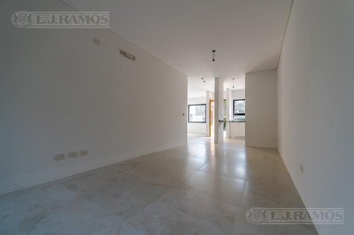 Lj Ramos | Vende | Depto 2 Ambs Con Jardin | Terrazas H1, Pilar | Con Renta