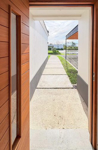 Increíble Casa A Estrenar. 3 Dormitorios. Barrio Cerrado Santa Clara - Manzanares