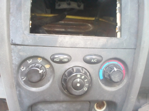 Imagen 2 de 2 de Mando O Control De Aire Acondicionado De Hyundai Santa Fe