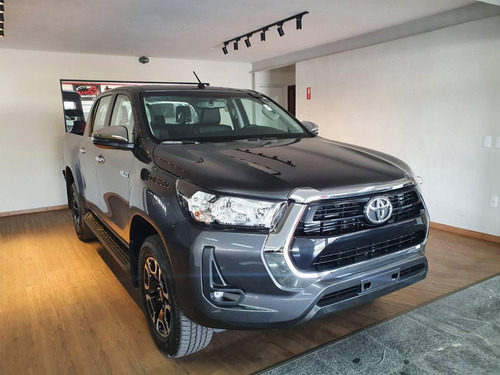 Toyota Hilux 2.8 D-4D TURBO DIESEL CD SRV 4X4 AUTOMÁTICO