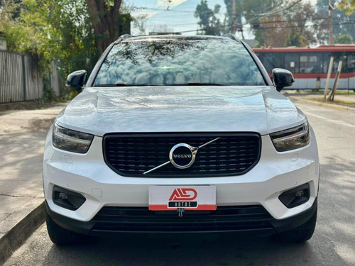 Volvo XC40 T5 HYBRID R-DESIGN