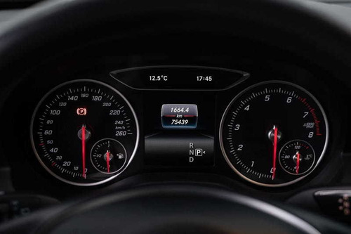 Imagem 5 de 14 de Mercedes-benz A200 Sport 1.6t Flex 156cv C/teto Aut./2018