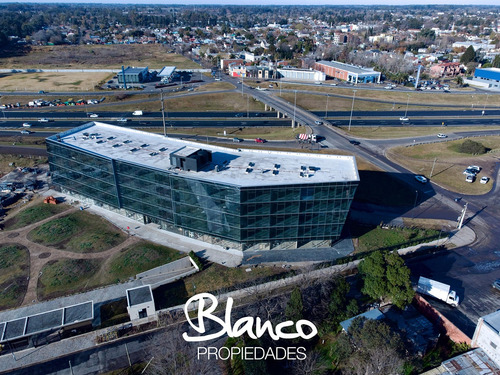 Imagen 4 de 12 de Local En Alquiler En Pilar, G.b.a. Zona Norte