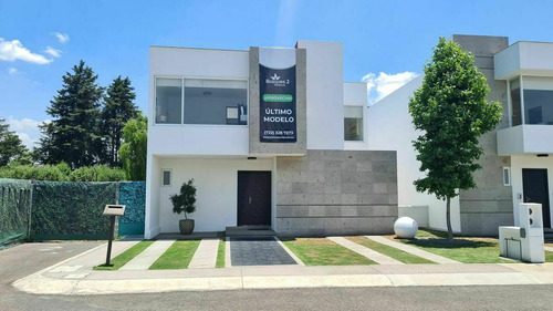 Casa En Venta Bosques  2 Residencial- Ébano